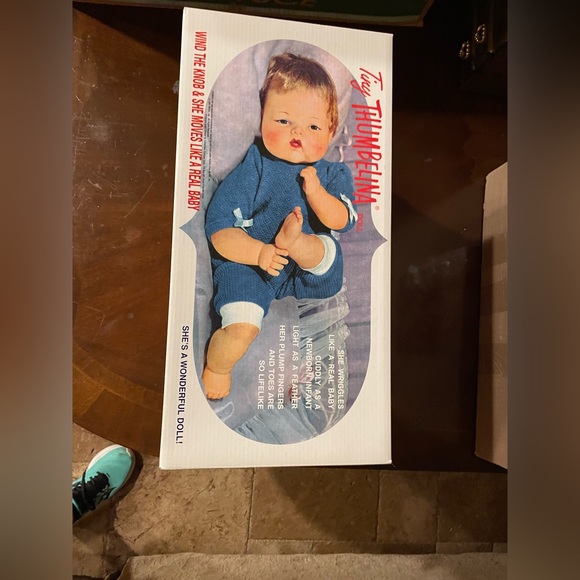 Tiny Thumbelina Doll with Certificate of Authenticity. Mint Condition! - Picture 2 of 5